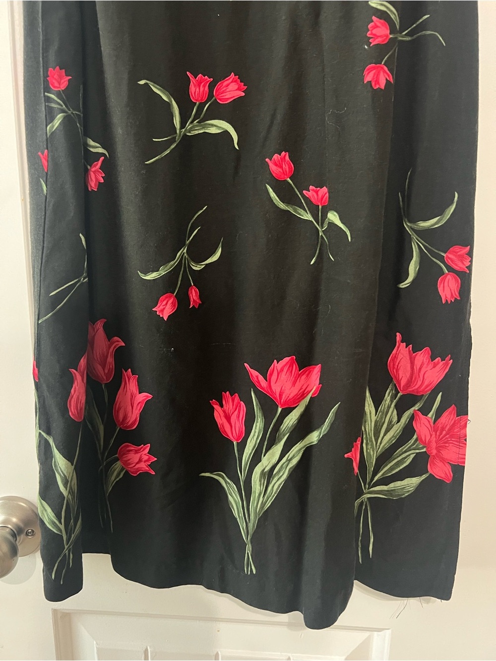 Vintage 90’s Teddi Dresses long dress with red Tulips and tie back. Size 10 - Picture 4 of 8